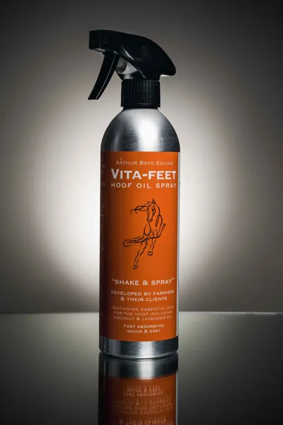 Hoof Oil Spray Photo 2