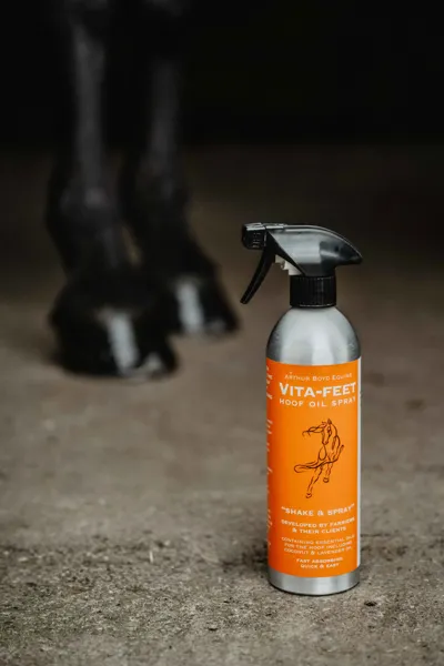 Hoof Oil Spray Photo 4